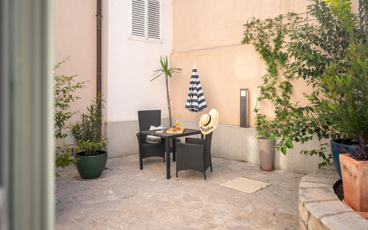 Hidden Oasis - Zf Hvar Hvar Town Luaran gambar